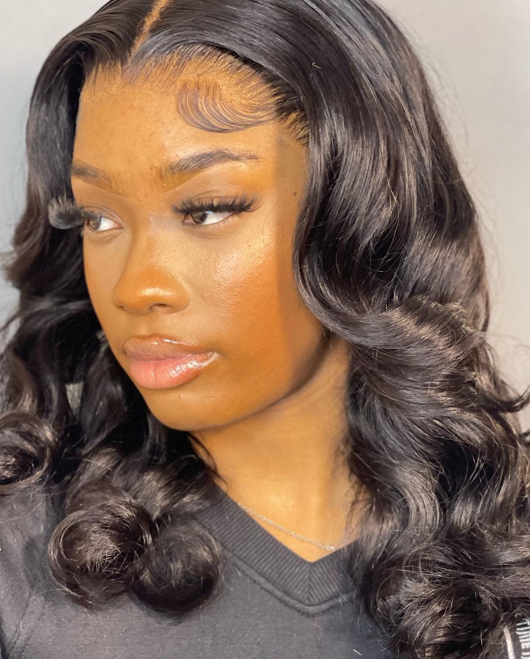 Shevy  Luxe Lace Front 18'' Wig